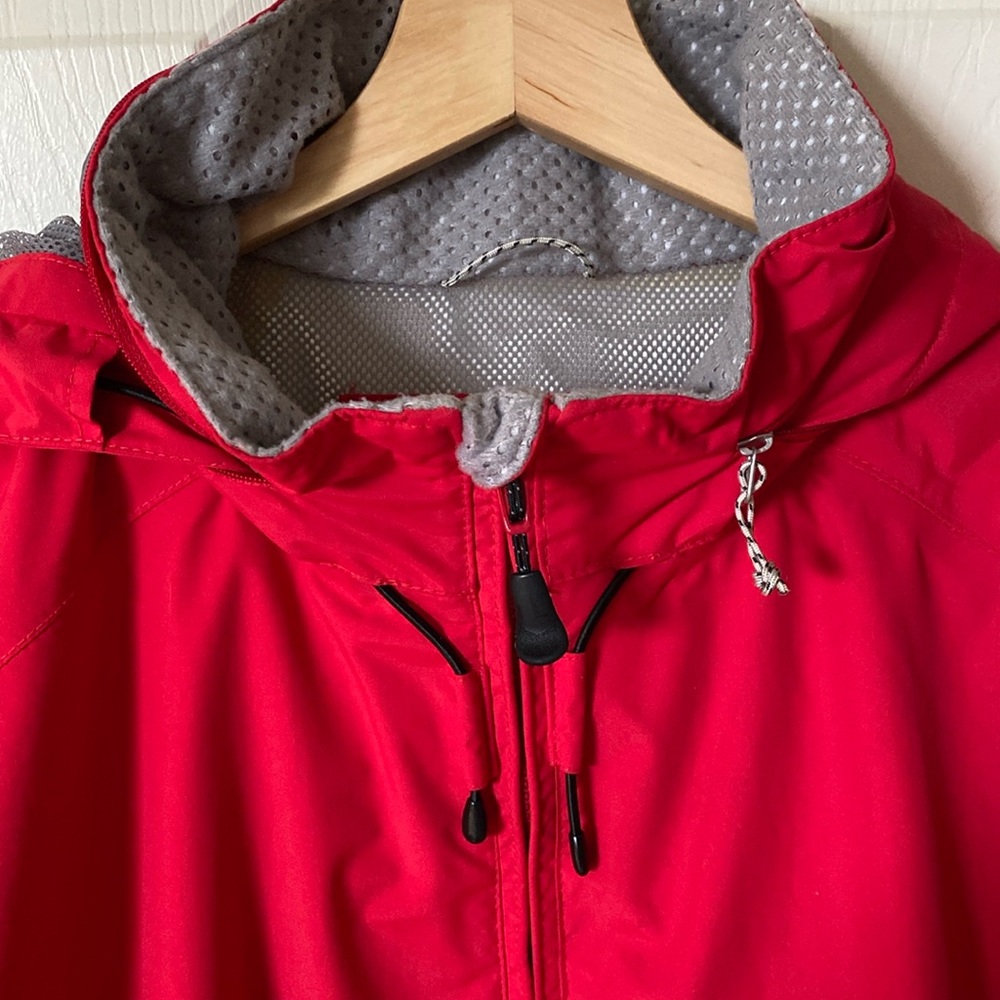 SALE🎈 Henry Lloyd Red Hooded Yachting Jacket with Gray Lining - Picture 3 of 17